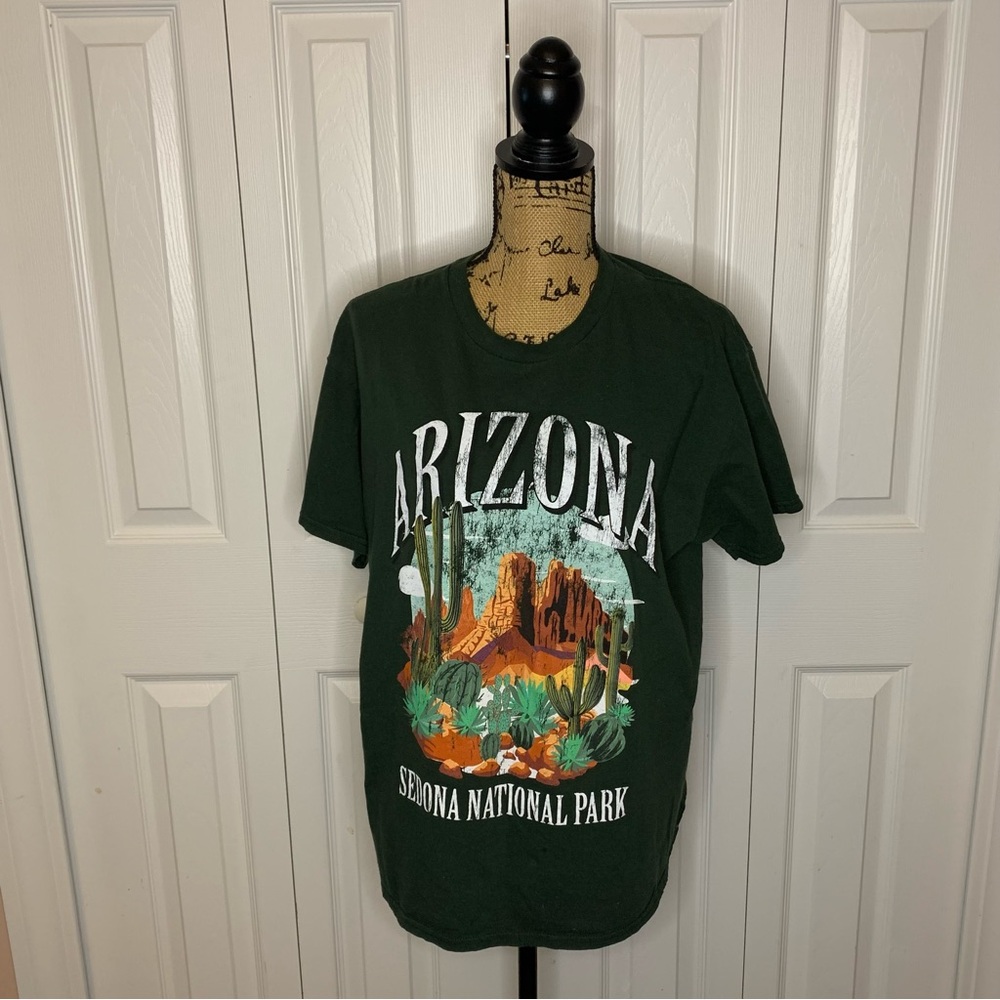 Sugar Flower Cotton Sedona National Park Dark Green T-Shirt